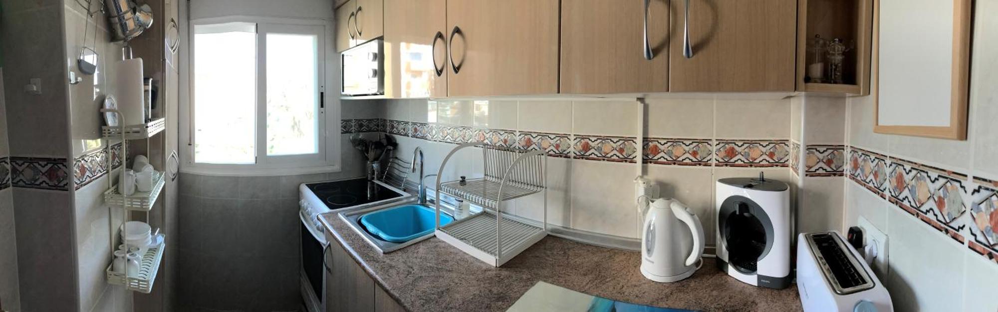 Spacious 1 Bedroom Apartment, Beach Front, Torrox Costa Экстерьер фото