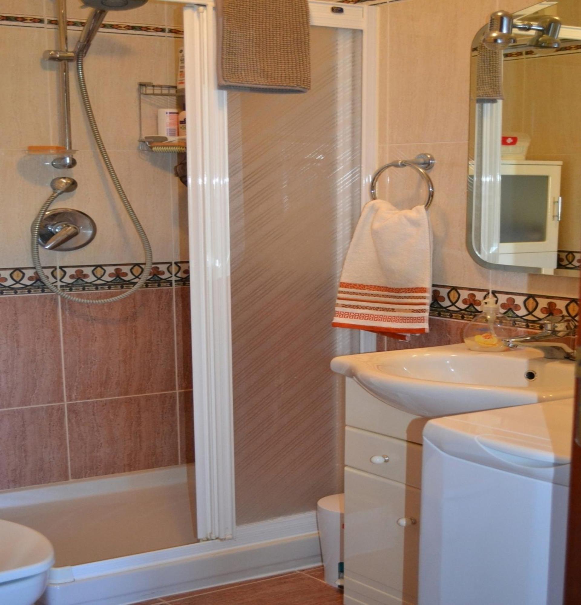 Spacious 1 Bedroom Apartment, Beach Front, Torrox Costa Экстерьер фото
